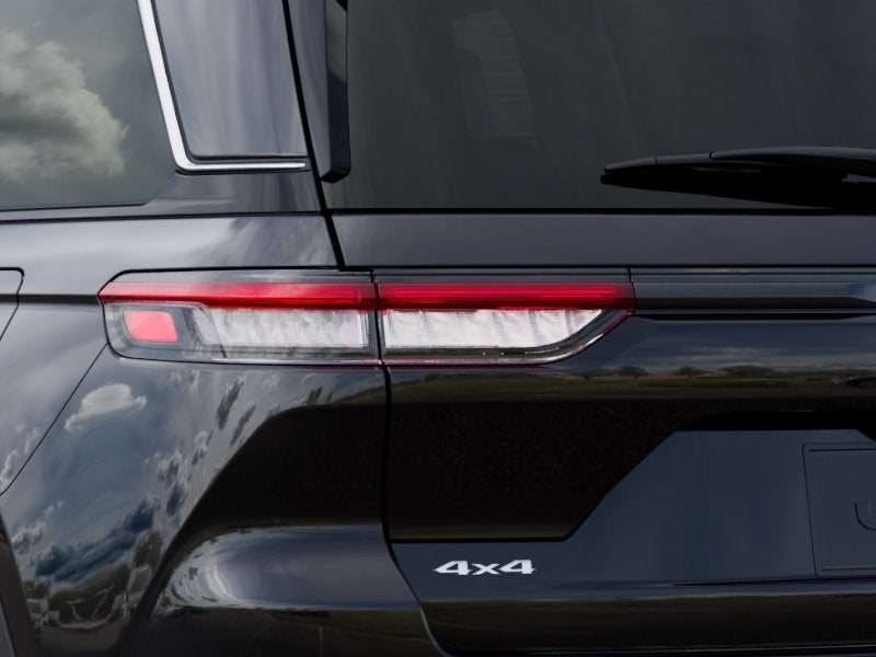 2027 Jeep Grand Cherokee GRAND CHEROKEE LAREDO 4X4