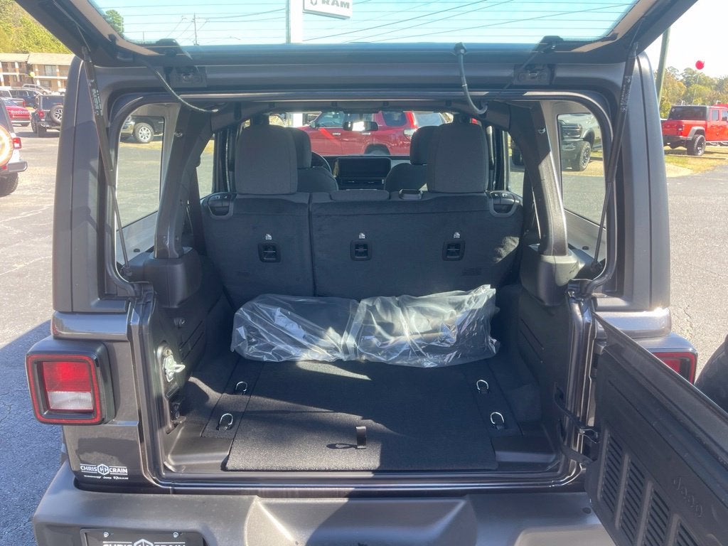 2027 Jeep Wrangler WRANGLER 4-DOOR SPORT