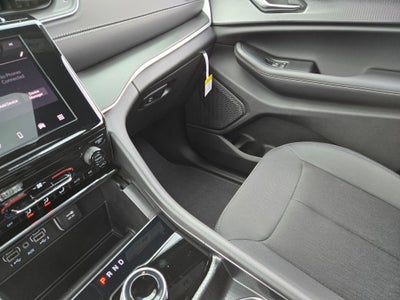 2025 Jeep Grand Cherokee GRAND CHEROKEE LAREDO X 4X2