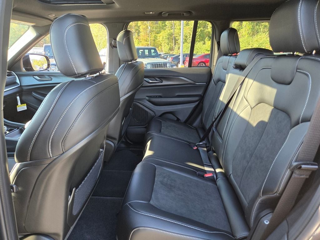 2025 Jeep Grand Cherokee GRAND CHEROKEE ALTITUDE X 4X2