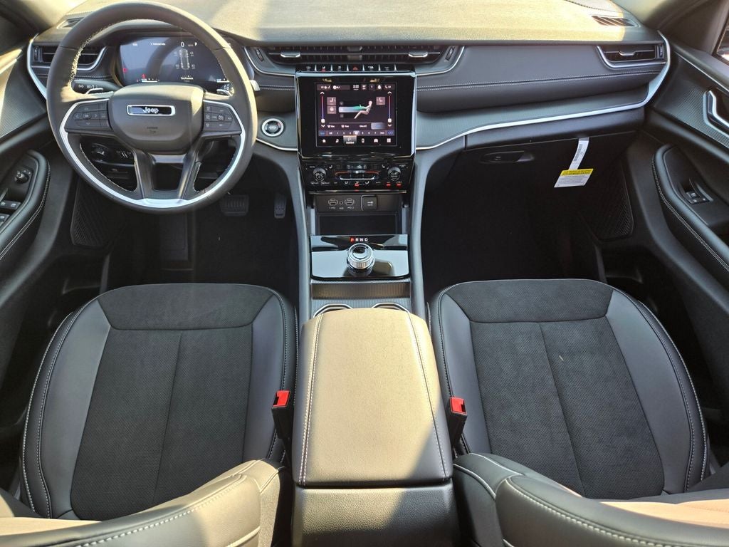 2025 Jeep Grand Cherokee GRAND CHEROKEE ALTITUDE X 4X2