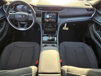 2025 Jeep Grand Cherokee GRAND CHEROKEE LAREDO X 4X4