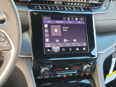 2025 Jeep Grand Cherokee GRAND CHEROKEE LAREDO X 4X4