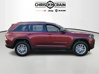 2025 Jeep Grand Cherokee GRAND CHEROKEE LAREDO X 4X4