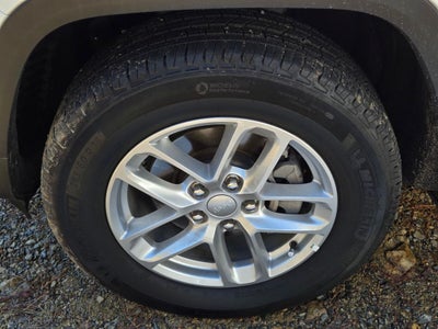 2025 Jeep Grand Cherokee Laredo X 4x4