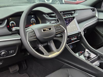 2025 Jeep Grand Cherokee GRAND CHEROKEE LAREDO X 4X4