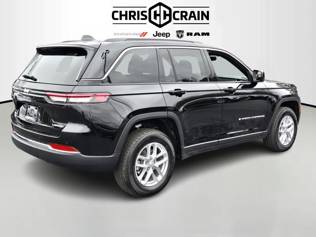 2025 Jeep Grand Cherokee GRAND CHEROKEE LAREDO X 4X4