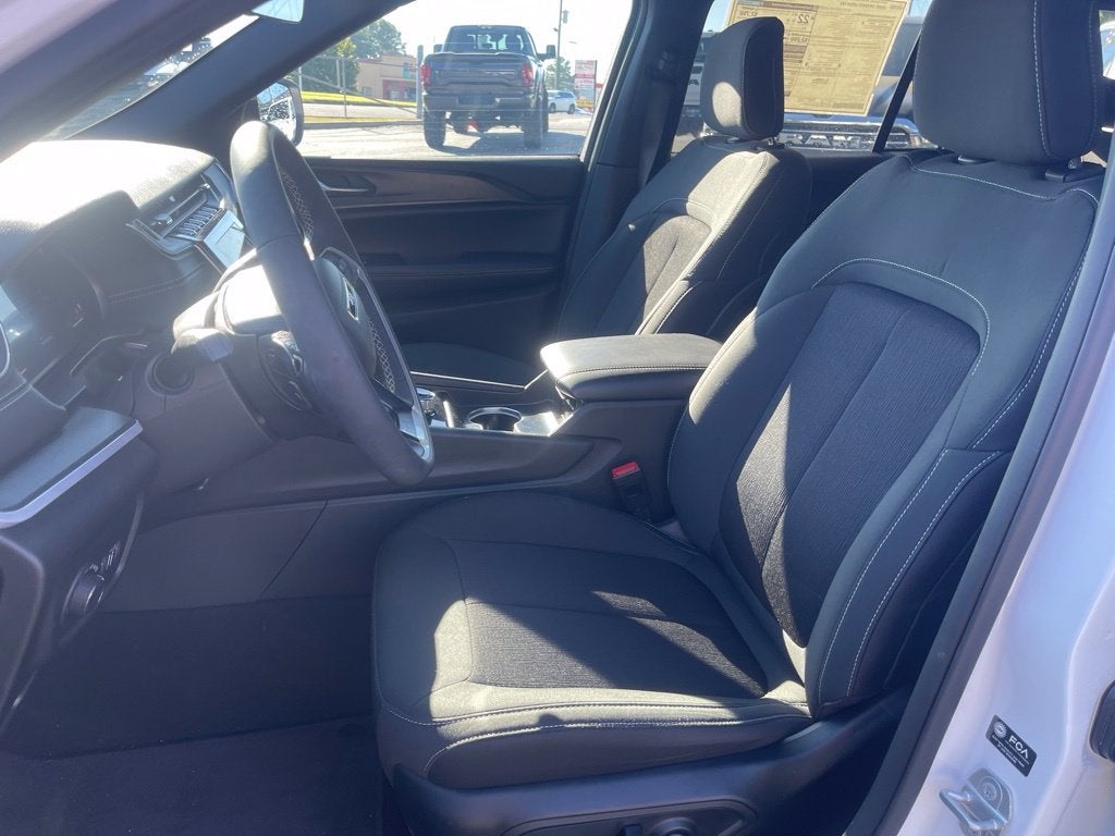2026 Jeep Grand Cherokee GRAND CHEROKEE LAREDO 4X4