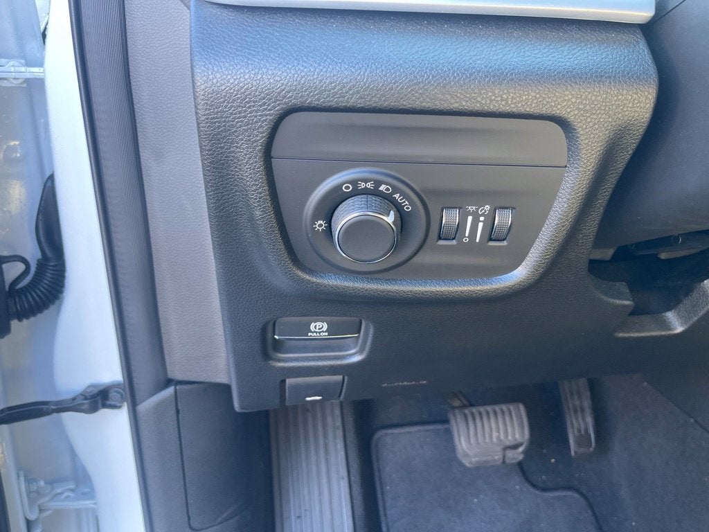 2026 Jeep Grand Cherokee GRAND CHEROKEE LAREDO 4X4