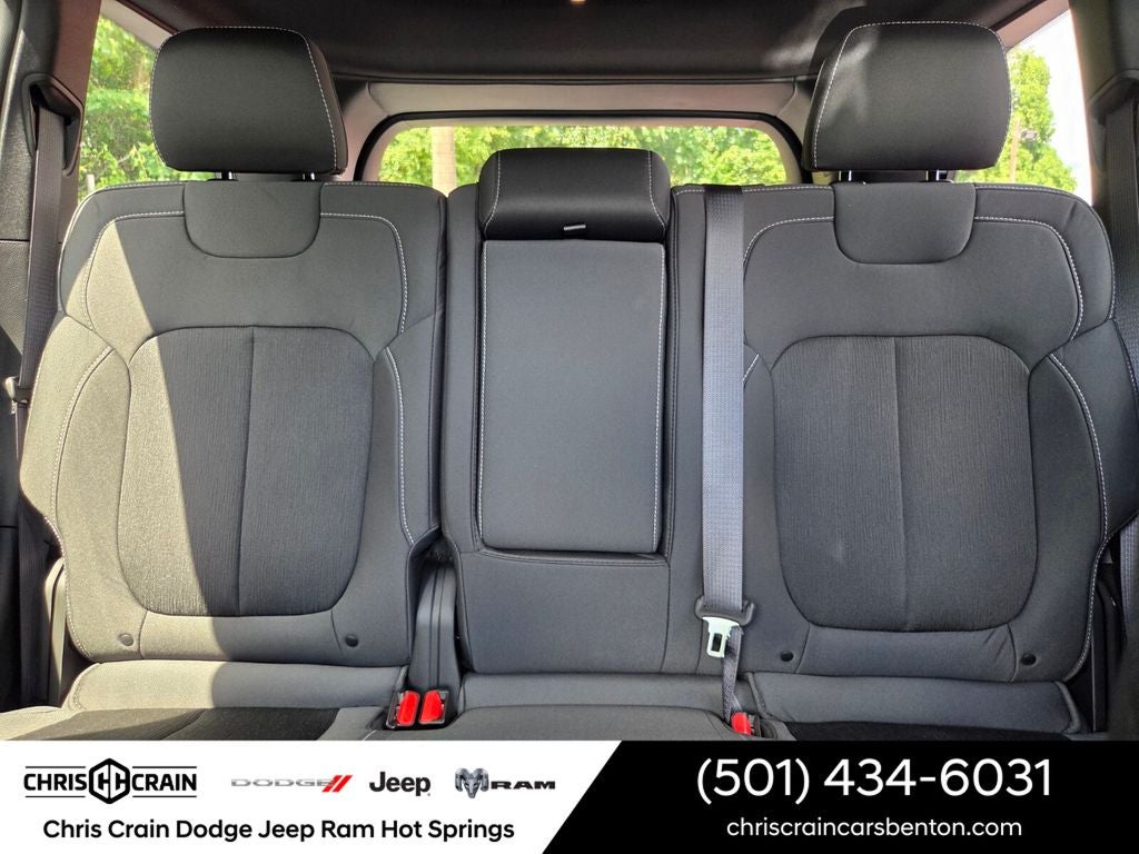 2026 Jeep Grand Cherokee GRAND CHEROKEE LAREDO 4X4