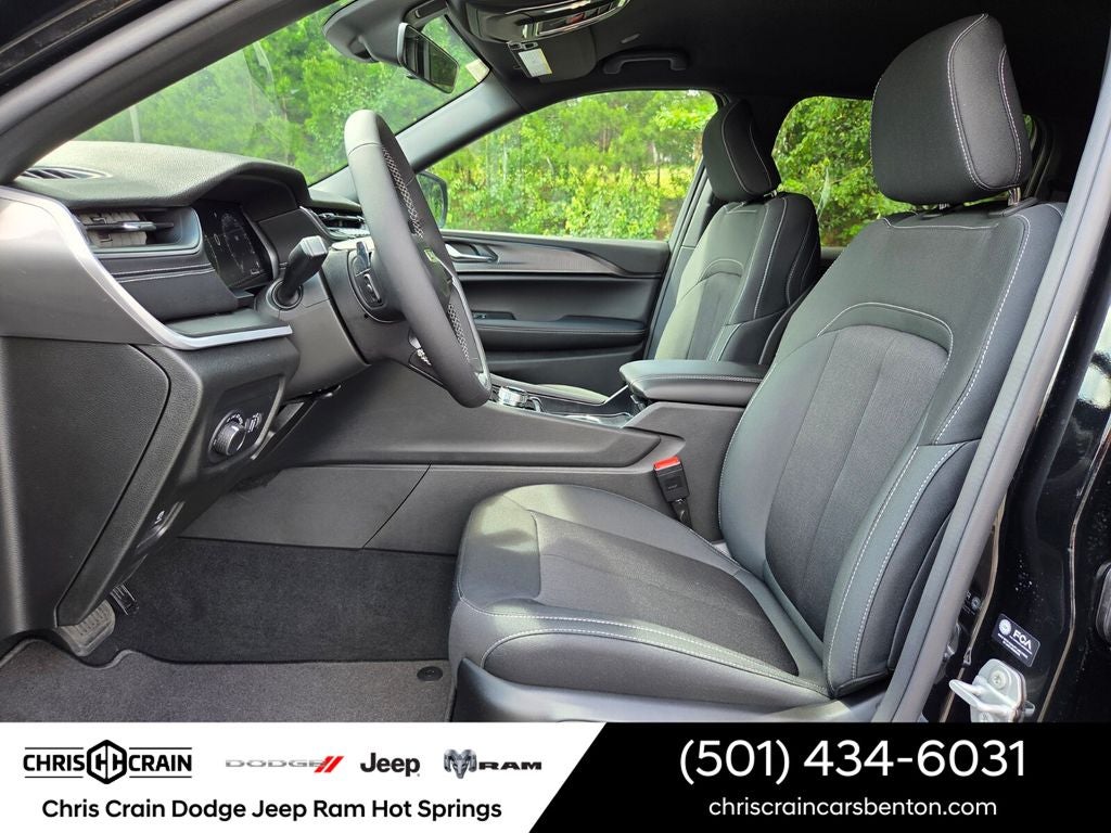 2026 Jeep Grand Cherokee GRAND CHEROKEE LAREDO 4X4