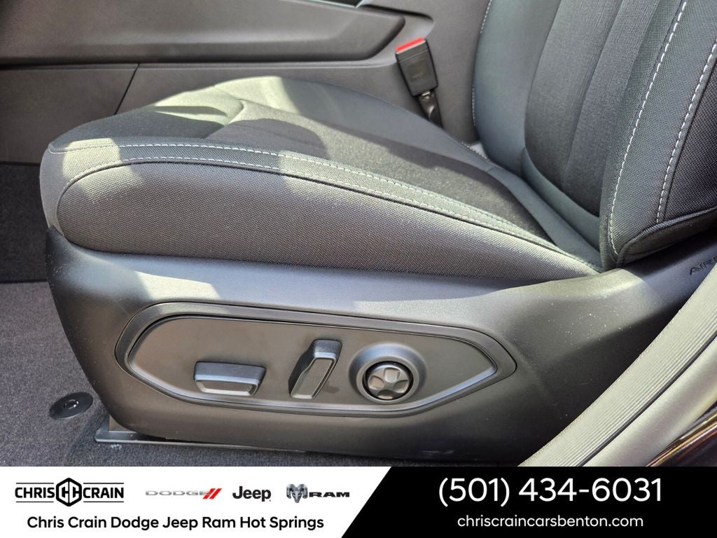 2026 Jeep Grand Cherokee GRAND CHEROKEE LAREDO 4X4