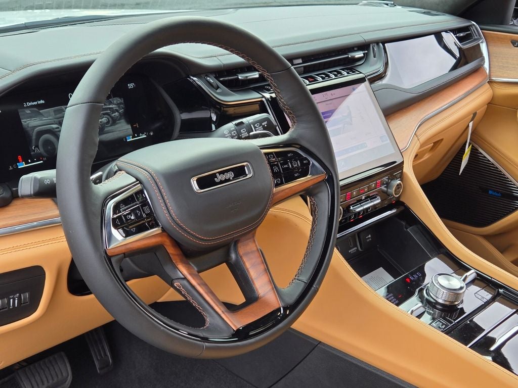 2025 Jeep Grand Cherokee GRAND CHEROKEE SUMMIT RESERVE 4X4