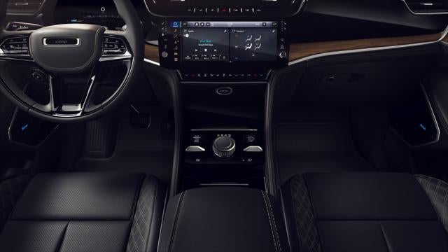 2026 Jeep Grand Cherokee GRAND CHEROKEE SUMMIT 4X4