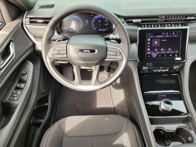 2025 Jeep Grand Cherokee GRAND CHEROKEE L LAREDO 4X2