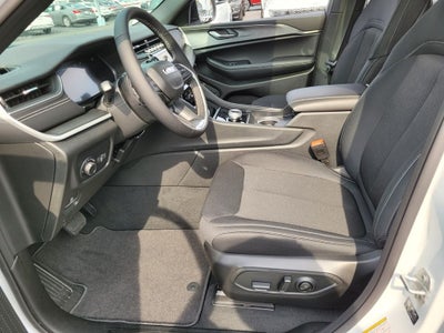 2025 Jeep Grand Cherokee GRAND CHEROKEE L LAREDO X 4X4