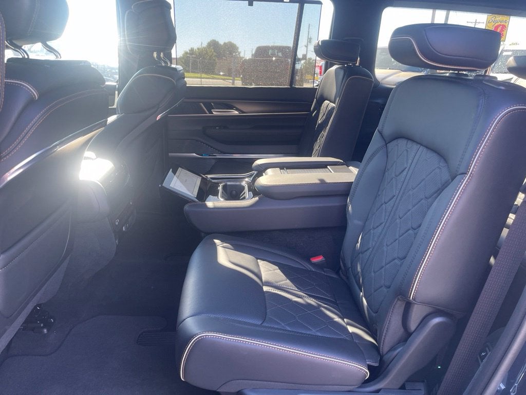 2026 Jeep Grand Wagoneer GRAND WAGONEER SUMMIT RESERVE 4X4