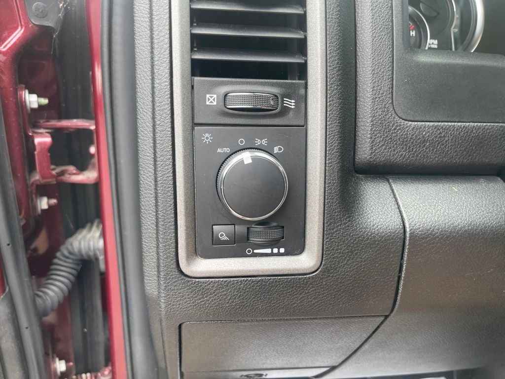 2022 RAM 1500 Classic Tradesman Quad Cab 4x2 6'4' Box