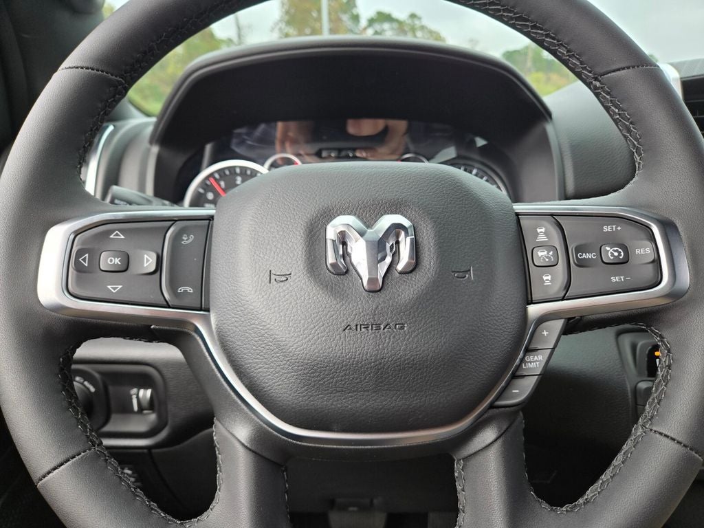 2025 RAM Ram 1500 RAM 1500 BIG HORN CREW CAB 4X4 5'7' BOX