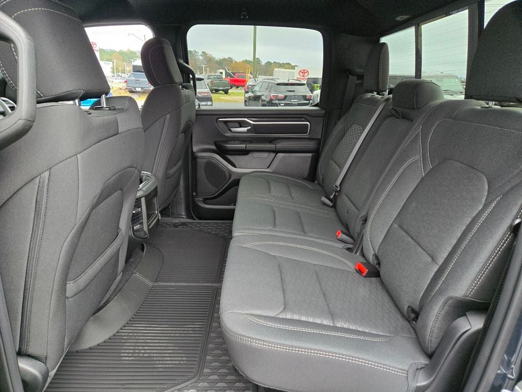 2025 RAM Ram 1500 RAM 1500 BIG HORN CREW CAB 4X4 5'7' BOX