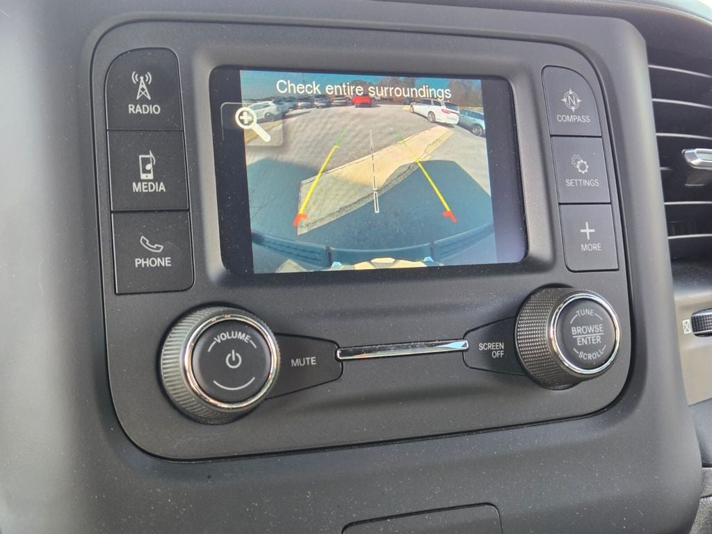 2024 RAM 1500 Tradesman Crew Cab 4x4 5'7' Box