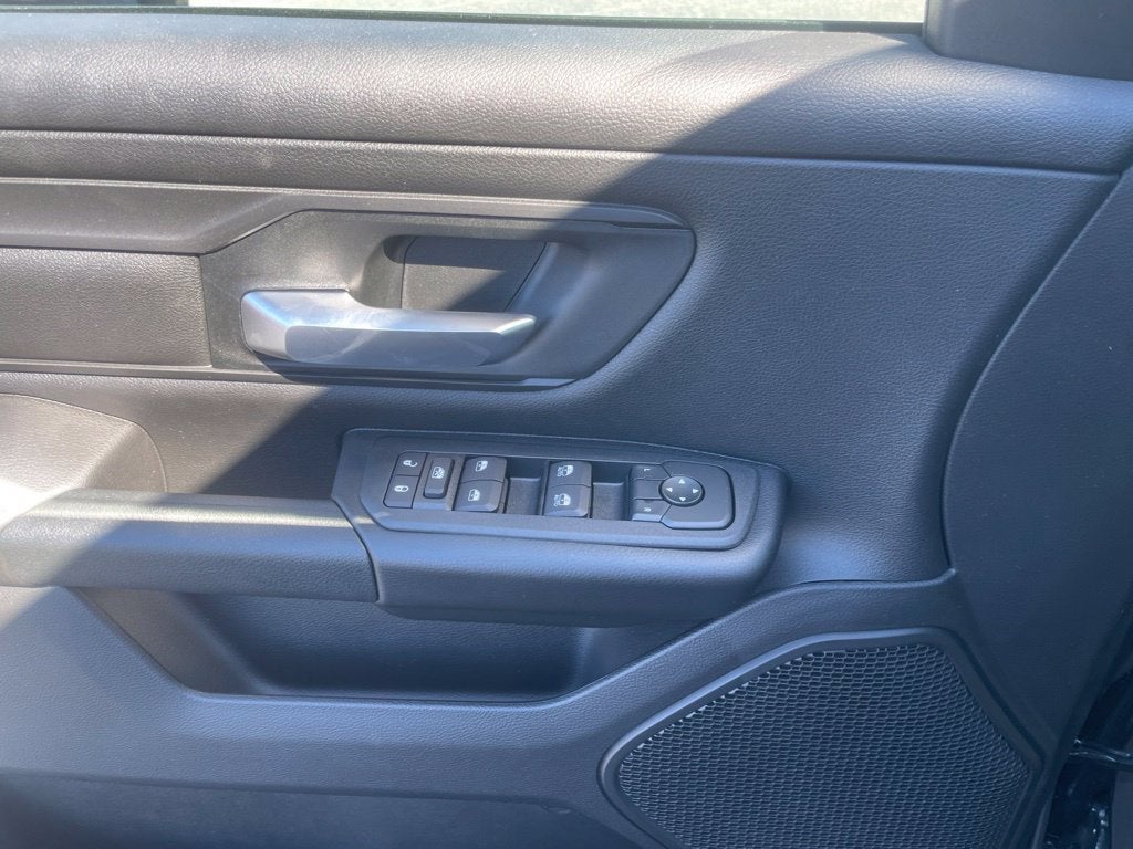 2026 RAM Ram 1500 RAM 1500 TRADESMAN QUAD CAB 4X4 6'4' BOX