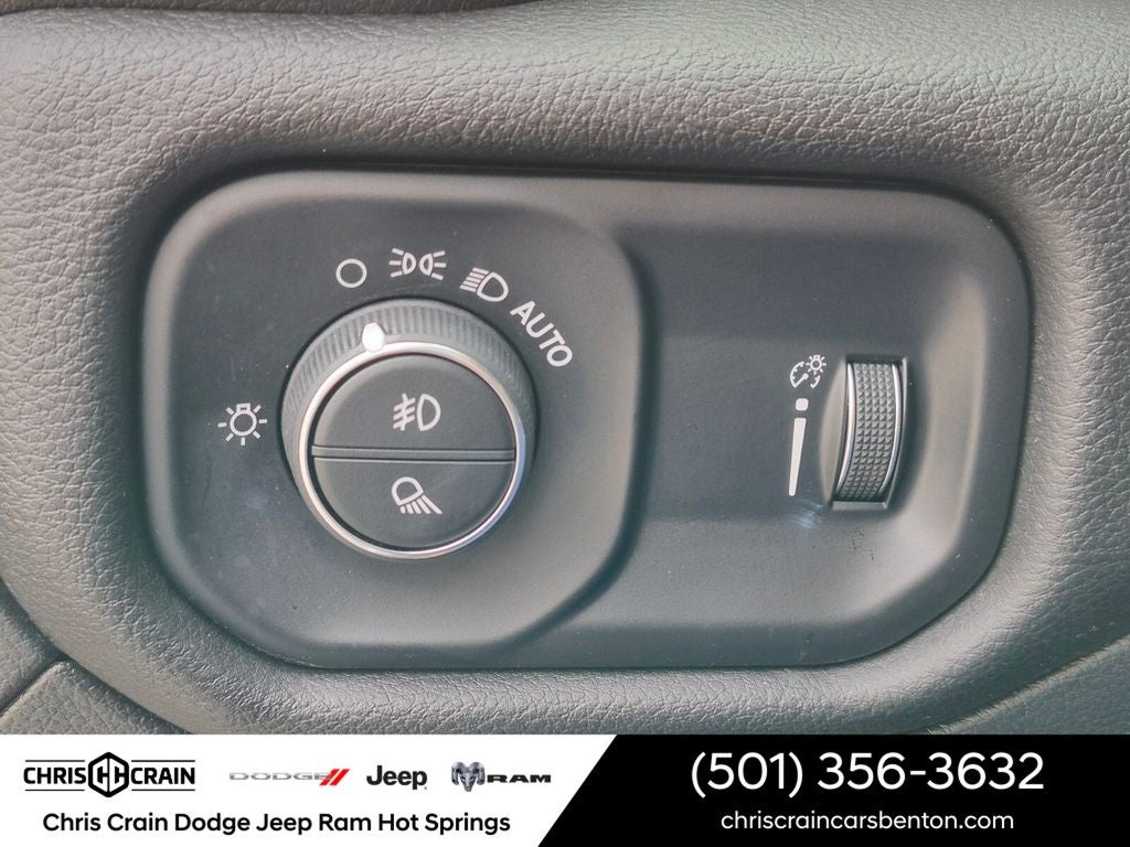 2025 RAM 1500 Lone Star Crew Cab 4x4 5'7' Box