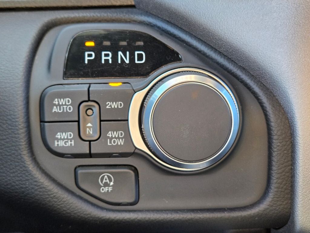 2025 RAM 1500 Big Horn Crew Cab 4x4 5'7' Box