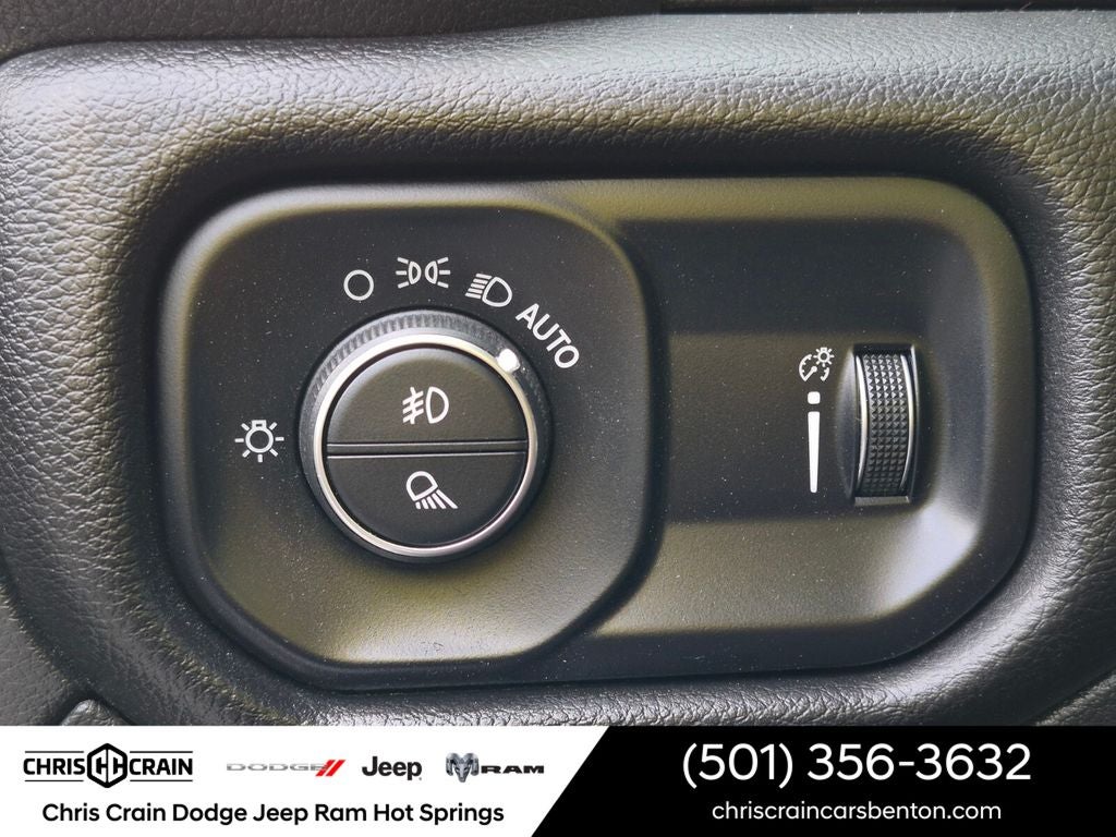 2023 RAM 1500 Big Horn Crew Cab 4x4 5'7' Box