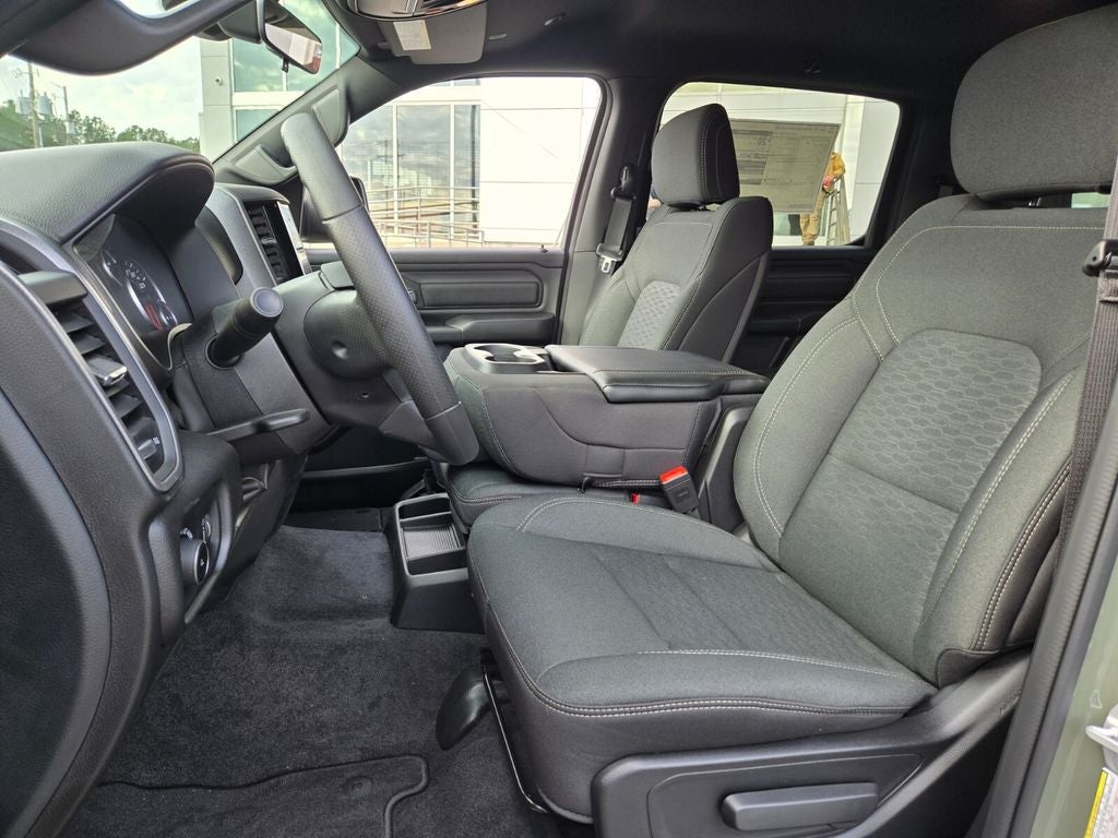 2026 RAM Ram 1500 RAM 1500 TRADESMAN CREW CAB 4X4 5'7' BOX