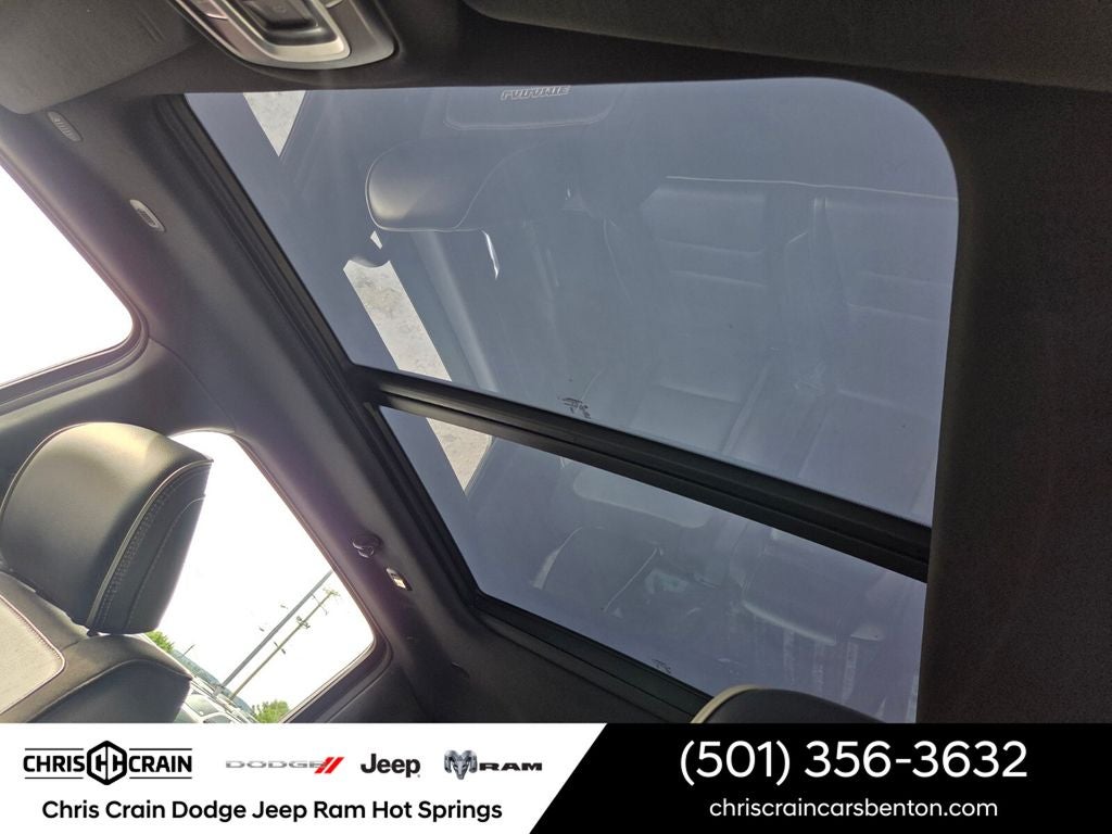 2023 RAM 1500 Laramie Crew Cab 4x4 5'7' Box