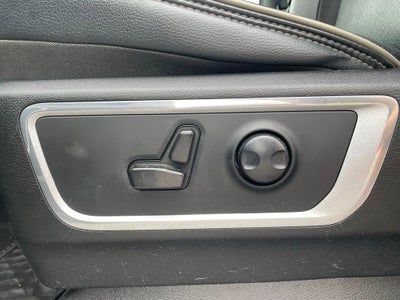 2023 RAM 1500 Laramie Crew Cab 4x4 5'7' Box