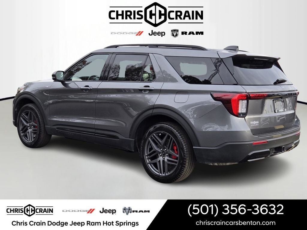 2025 Ford Explorer ST-Line