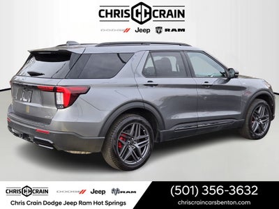 2025 Ford Explorer ST-Line