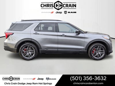 2025 Ford Explorer ST-Line