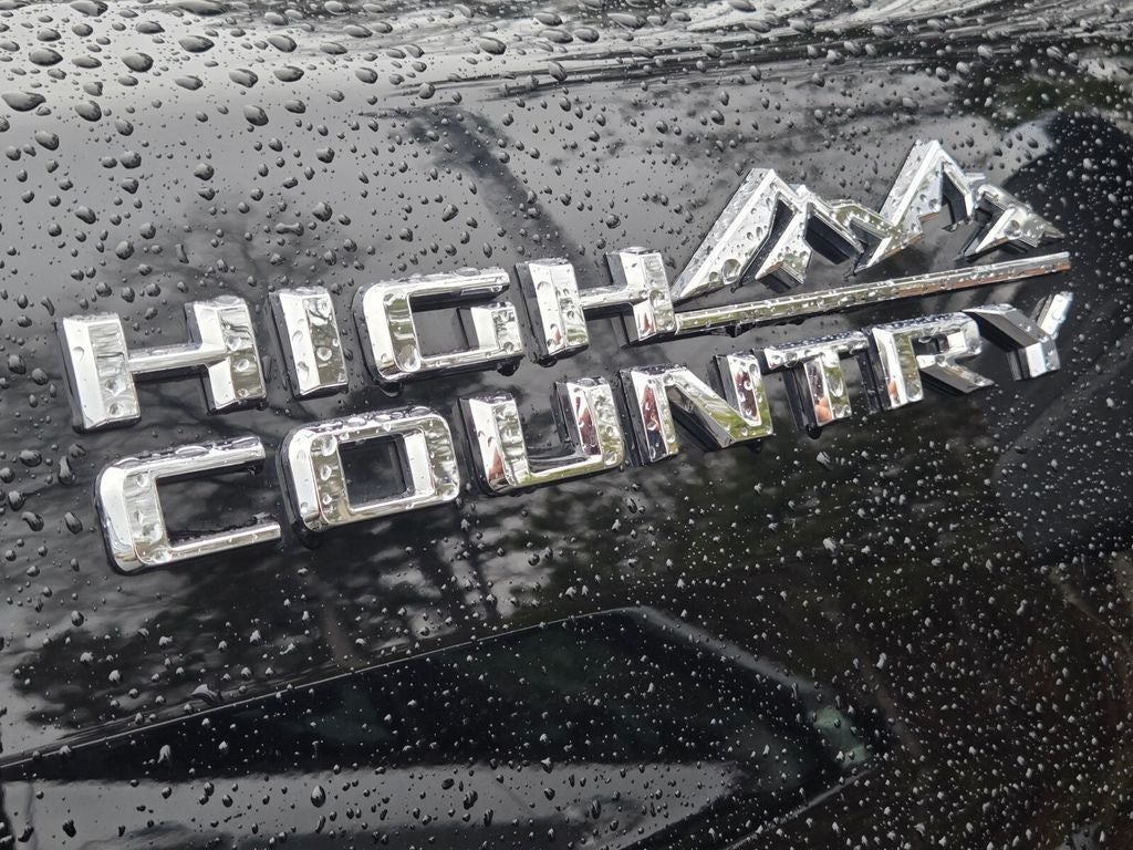 2022 Chevrolet Silverado 2500HD 4WD Crew Cab Standard Bed High Country