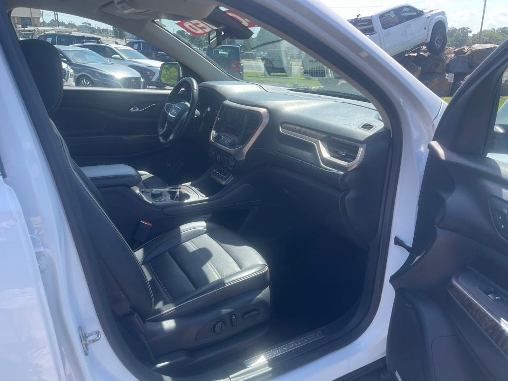 2023 GMC Acadia FWD Denali