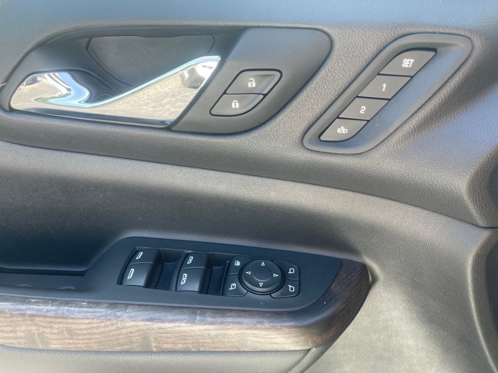 2023 GMC Acadia FWD Denali