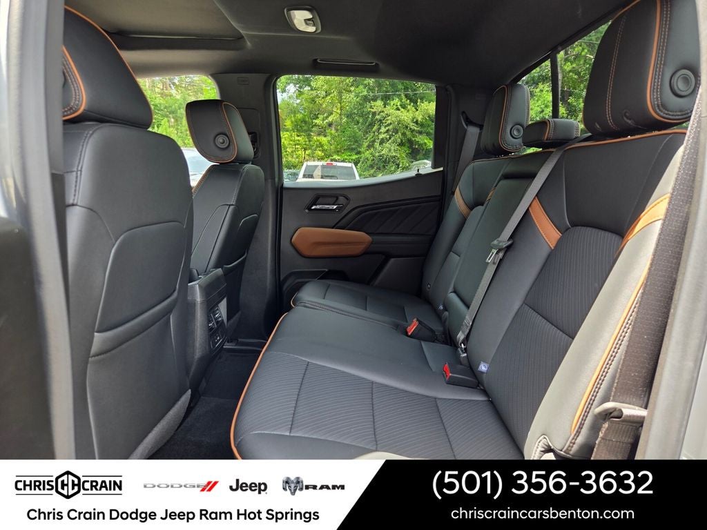 2025 GMC Canyon 4WD AT4