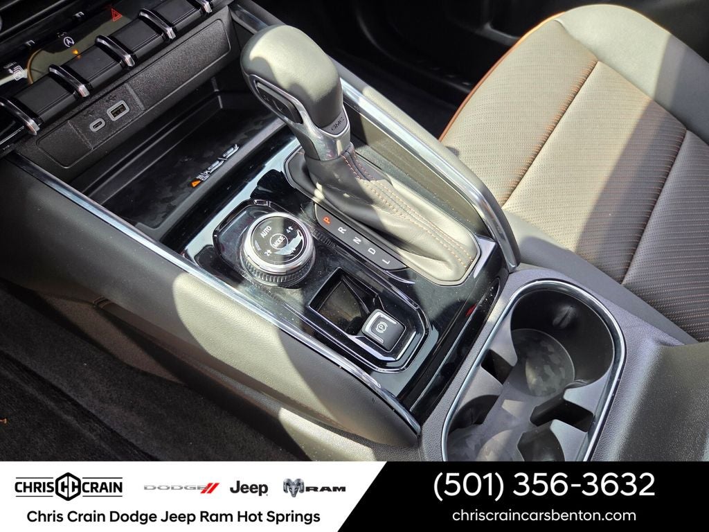 2025 GMC Canyon 4WD AT4