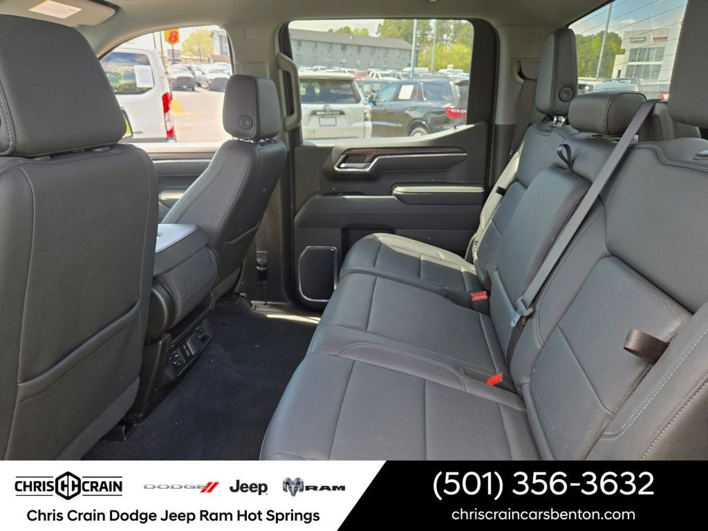 2025 GMC Sierra 1500 4WD Crew Cab Short Box SLT