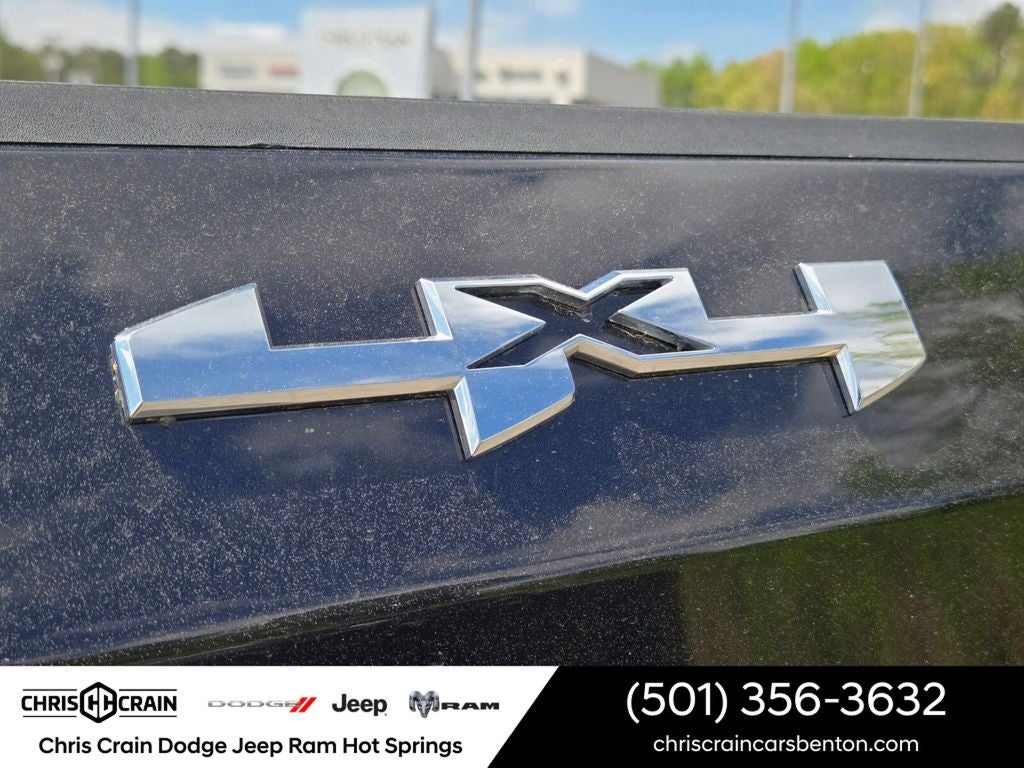 2025 GMC Sierra 1500 4WD Crew Cab Short Box SLT