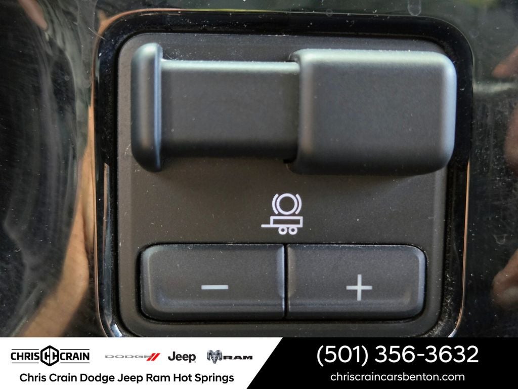 2025 GMC Sierra 1500 4WD Crew Cab Short Box SLT