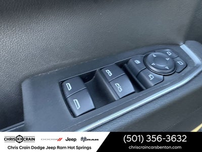 2025 GMC Sierra 1500 4WD Crew Cab Short Box SLT