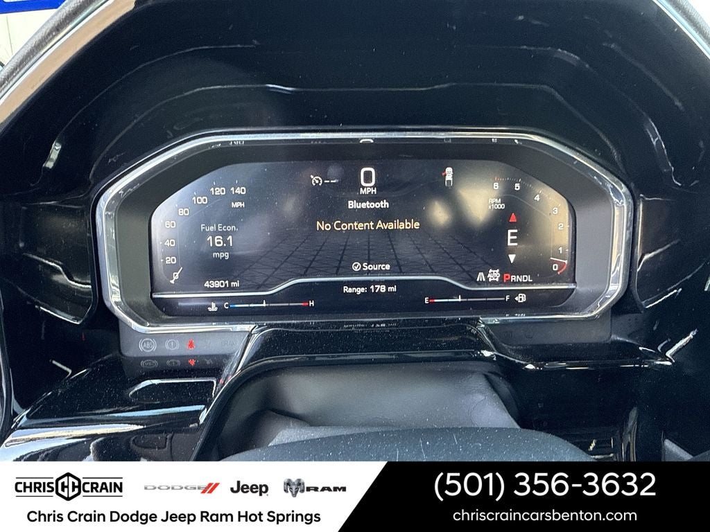 2025 GMC Sierra 1500 4WD Crew Cab Short Box SLT