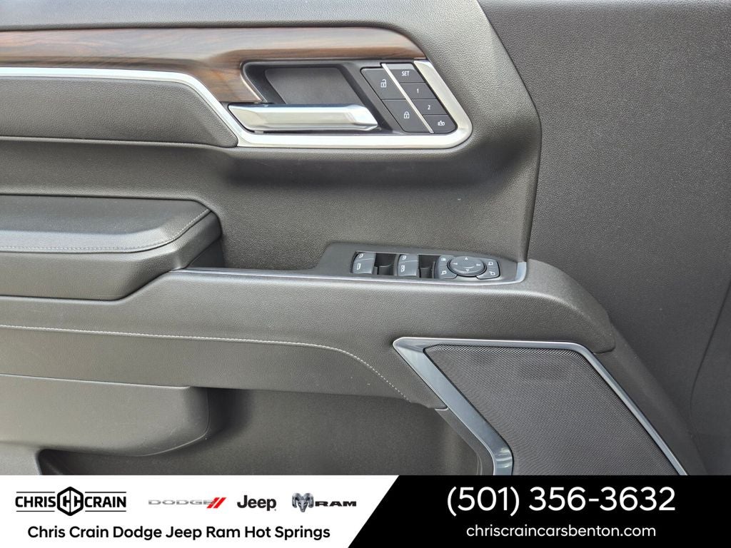 2025 GMC Sierra 1500 4WD Crew Cab Short Box SLT