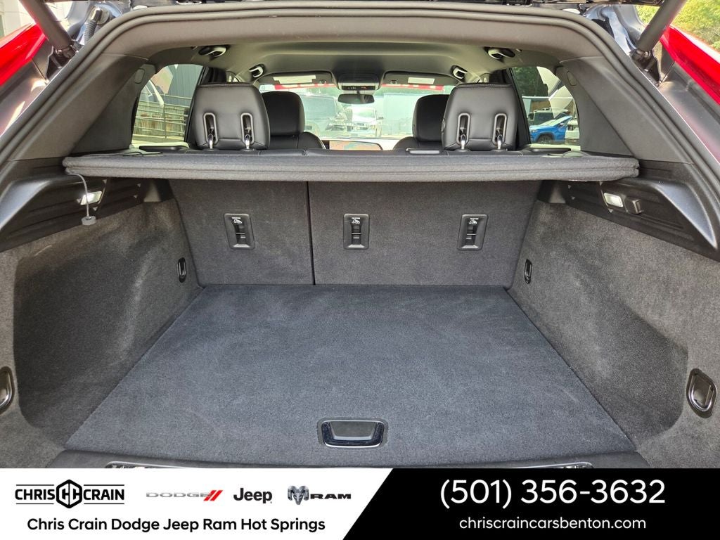 2025 Cadillac XT4 FWD Premium Luxury