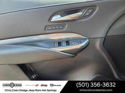 2025 Cadillac XT4 FWD Premium Luxury