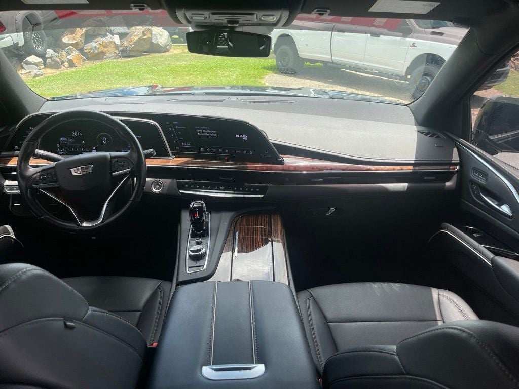 2022 Cadillac Escalade 4WD Luxury