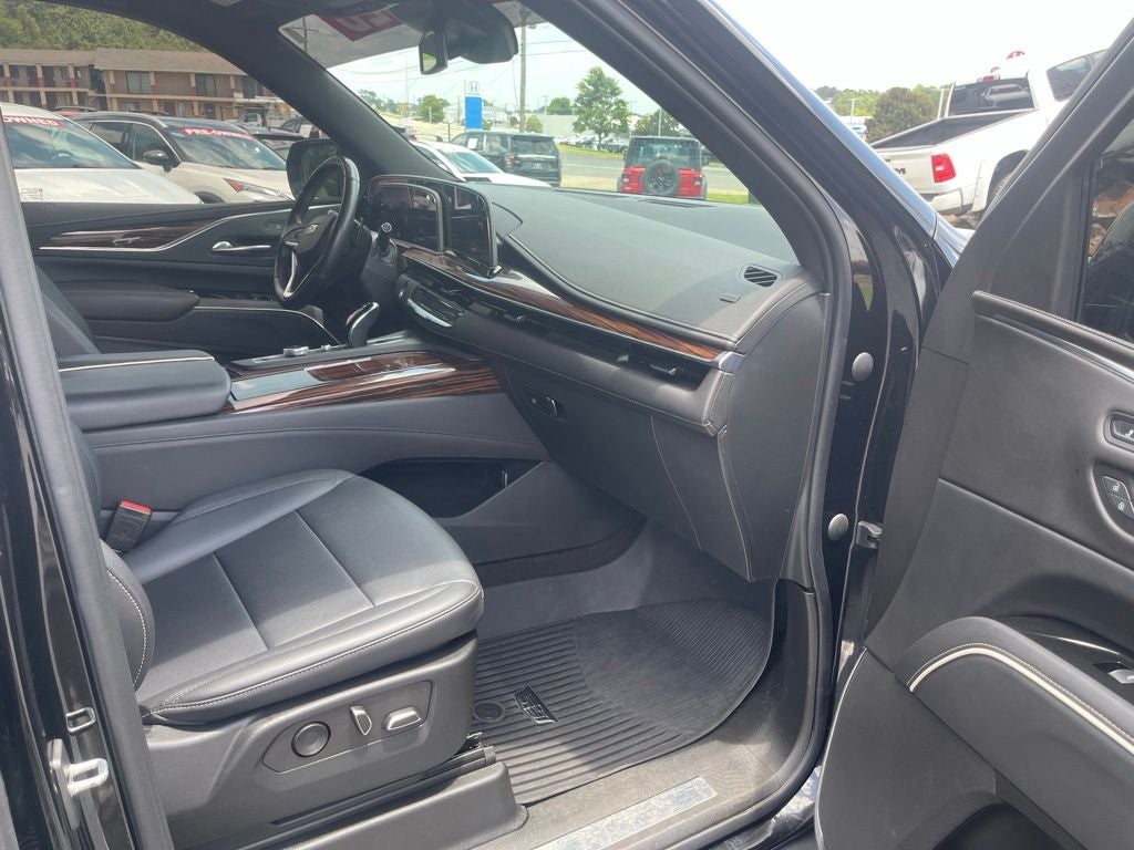 2022 Cadillac Escalade 4WD Luxury